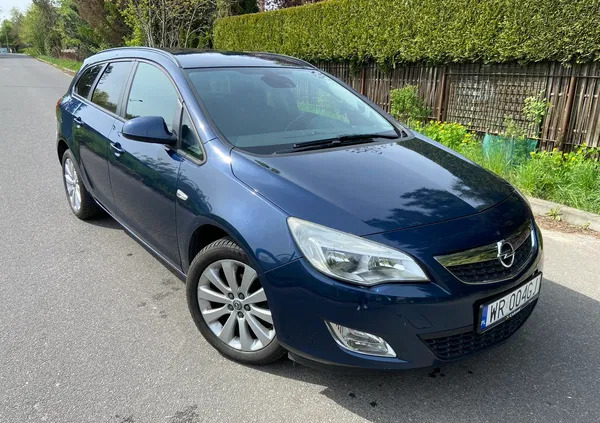 opel Opel Astra cena 27900 przebieg: 230000, rok produkcji 2011 z Radom